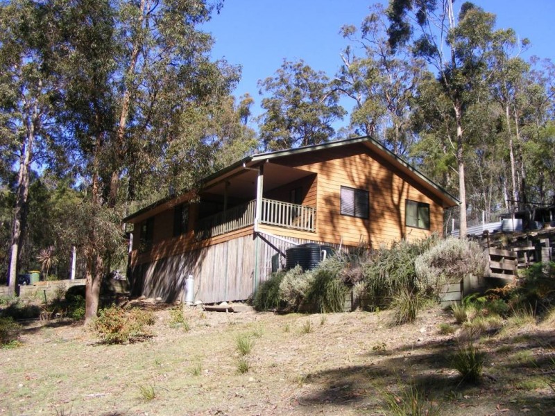 13 Pinnell Road, Crows Nest QLD 4355