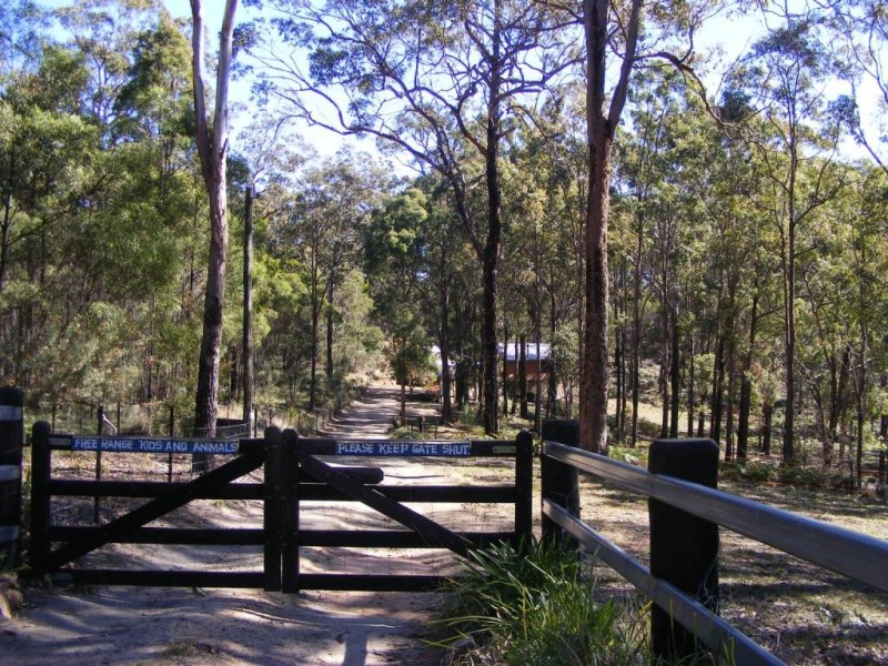 13 Pinnell Road, Crows Nest QLD 4355