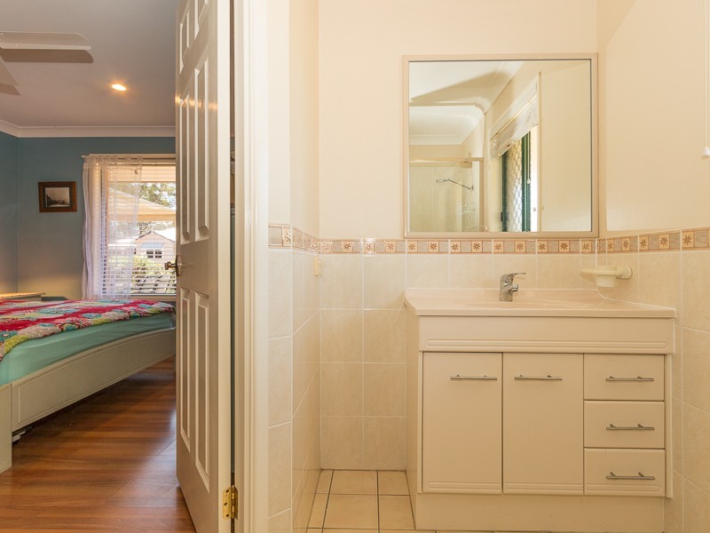 14 Davidson Lane, Hampton QLD 4352