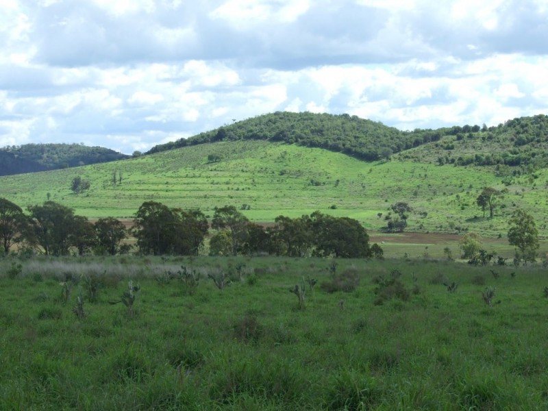 300 Reeds Road, Peranga QLD 4352