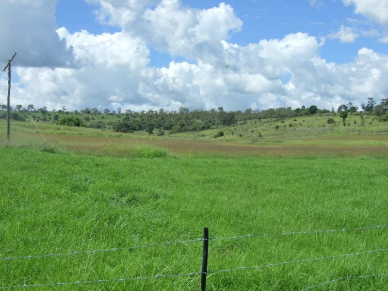 300 Reeds Road, Peranga QLD 4352