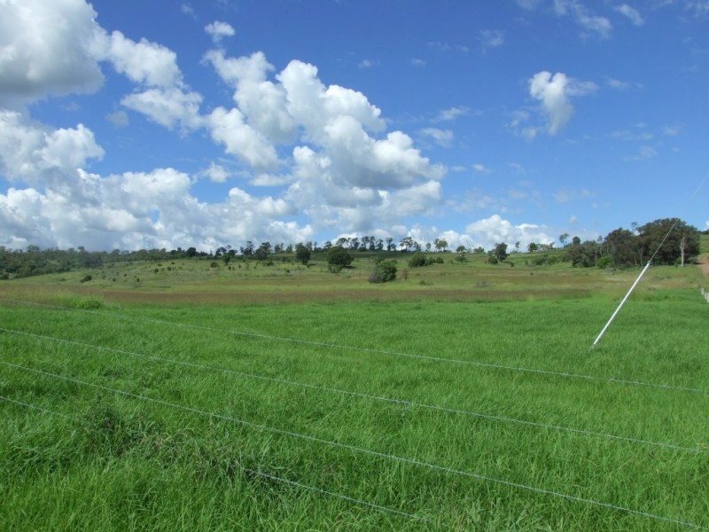 300 Reeds Road, Peranga QLD 4352