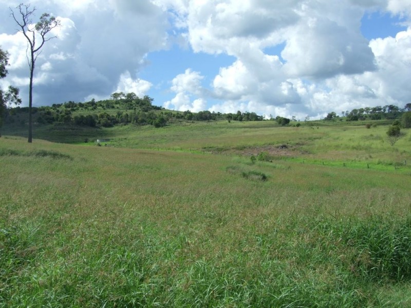 300 Reeds Road, Peranga QLD 4352