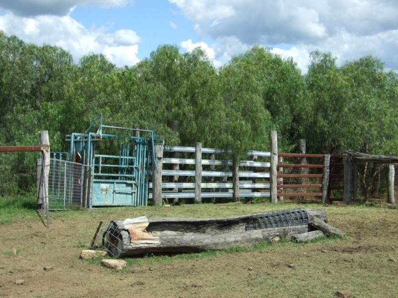 300 Reeds Road, Peranga QLD 4352