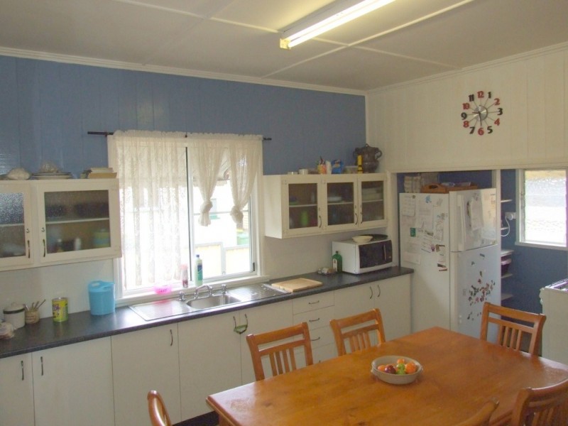 5 Nolan Street, Crows Nest QLD 4355