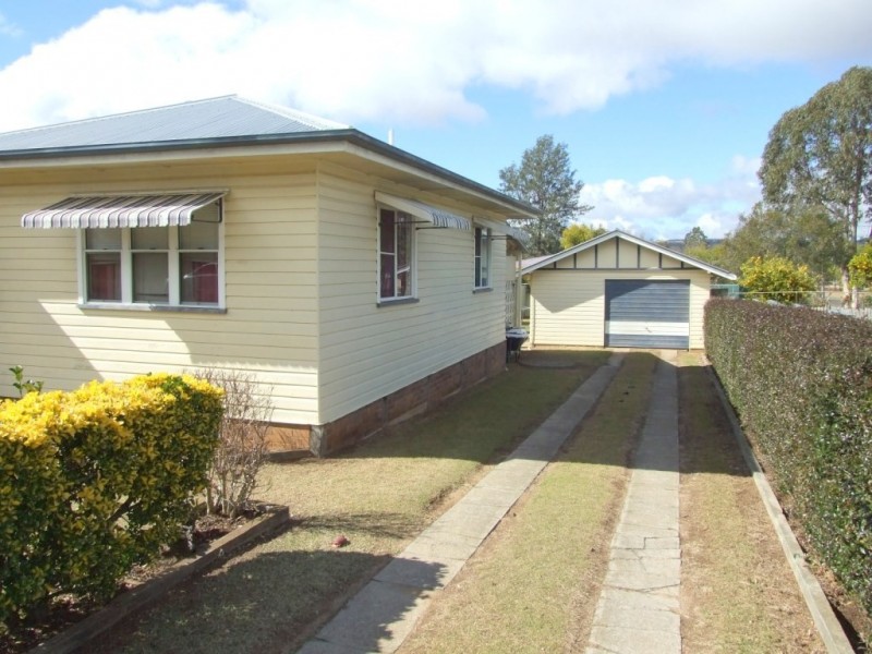 5 Nolan Street, Crows Nest QLD 4355