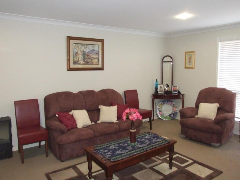 3 Lewis Street, Crows Nest QLD 4355