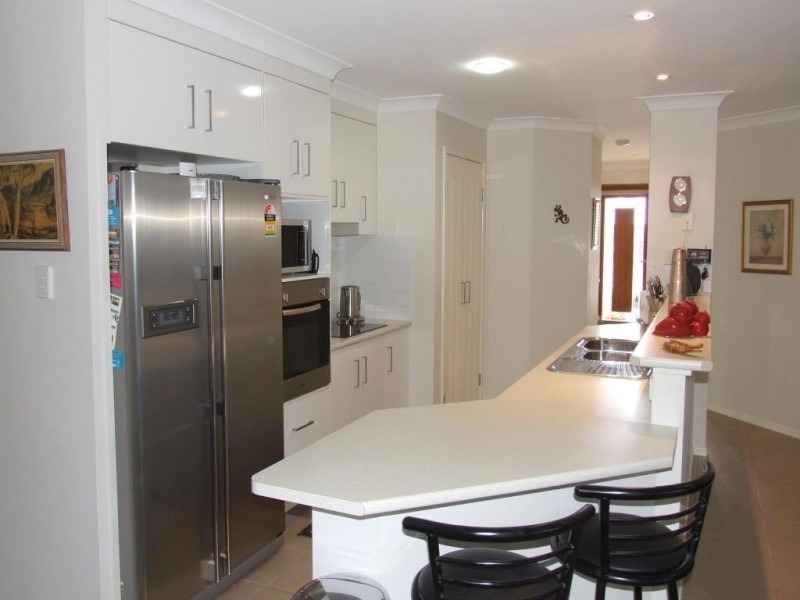 3 Lewis Street, Crows Nest QLD 4355