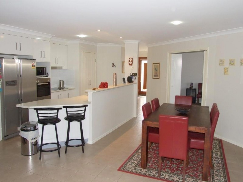 3 Lewis Street, Crows Nest QLD 4355