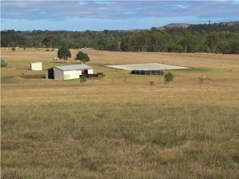 724 Merritts Creek Road, Hampton QLD 4352