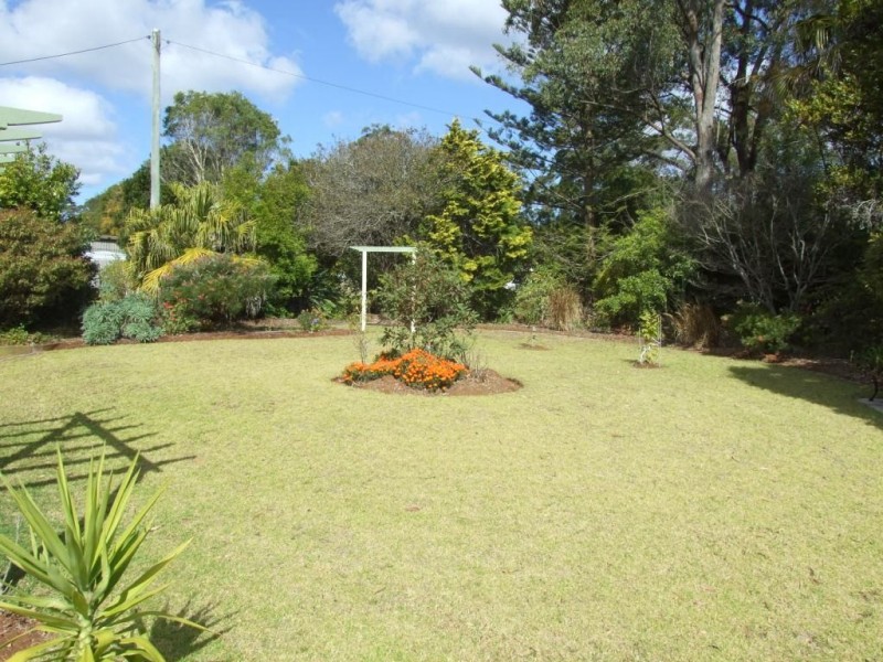 10 Hampton Road, Hampton QLD 4352