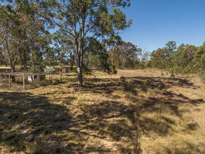 61 Perseverance Dam Road, Crows Nest QLD 4355