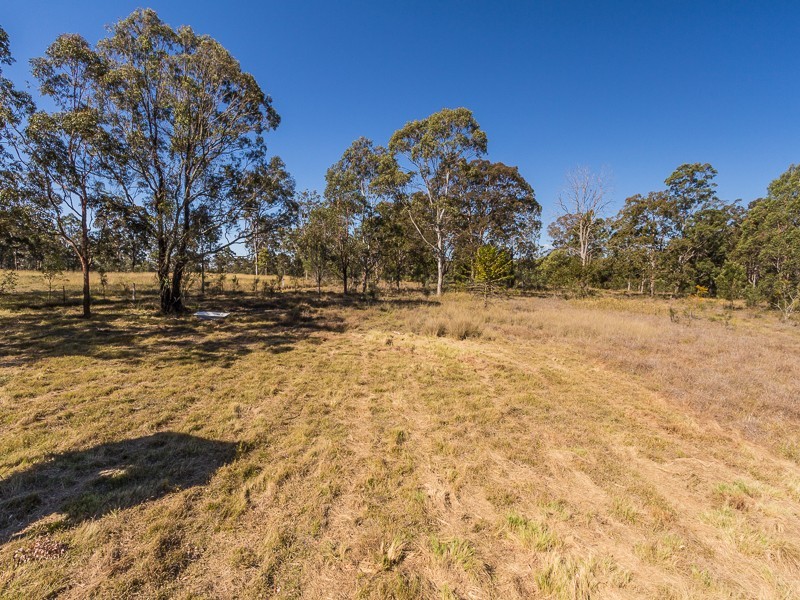 61 Perseverance Dam Road, Crows Nest QLD 4355