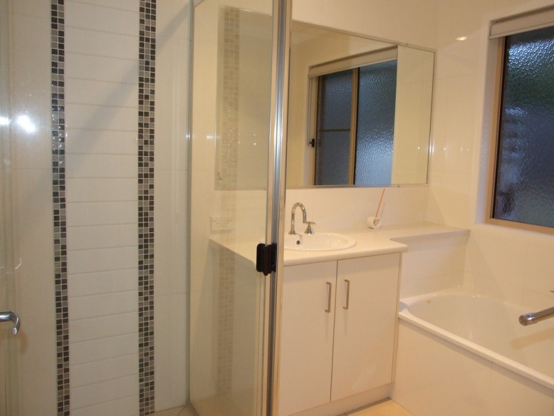 5 Jackson Court, Crows Nest QLD 4355