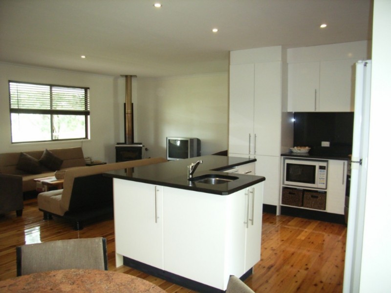 1 Oxford Street, Crows Nest QLD 4355