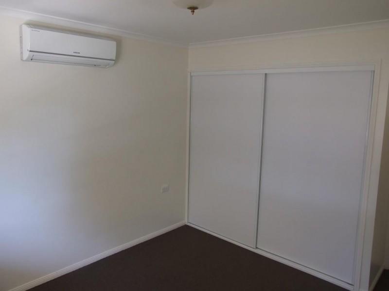 1 Oxford Street, Crows Nest QLD 4355