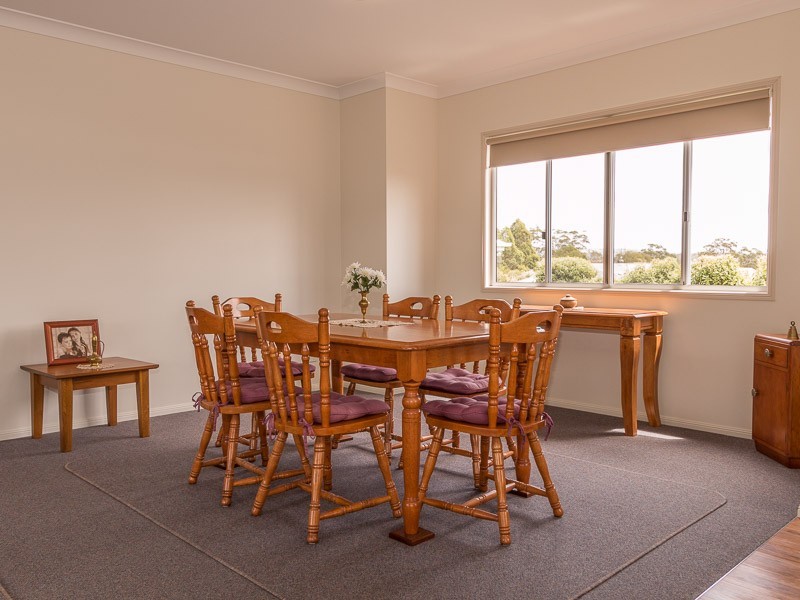 17 Samuel Avenue, Crows Nest QLD 4355