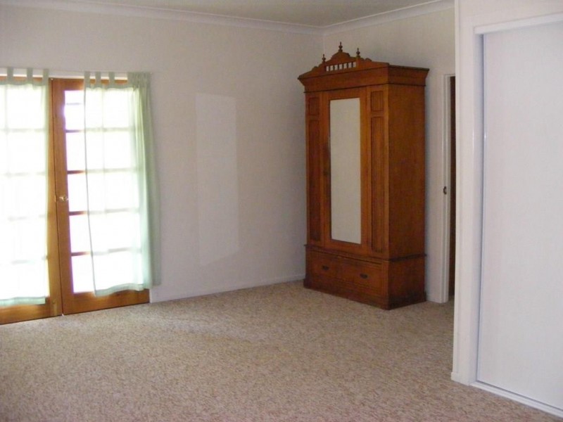 3 Hartwig Street, Goombungee QLD 4354