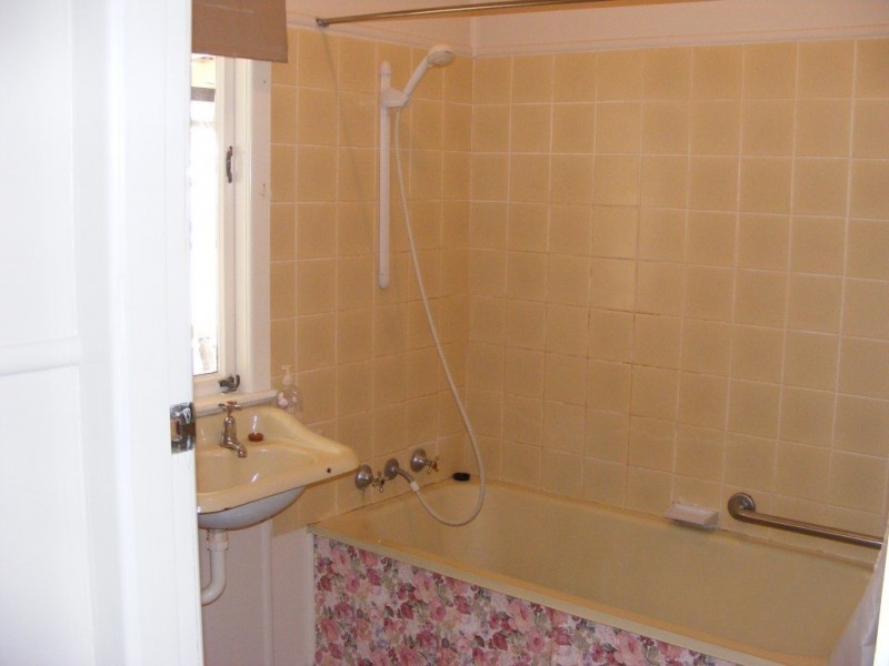 3 Hartwig Street, Goombungee QLD 4354