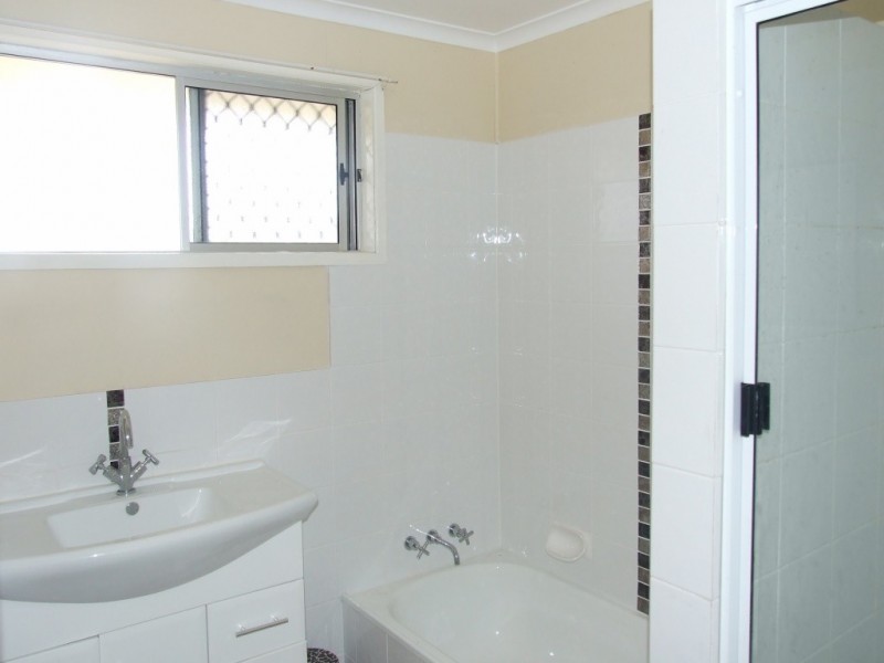 42 Charles Street, Crows Nest QLD 4355