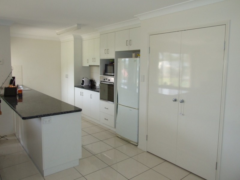 5 Alexander Close, Crows Nest QLD 4355
