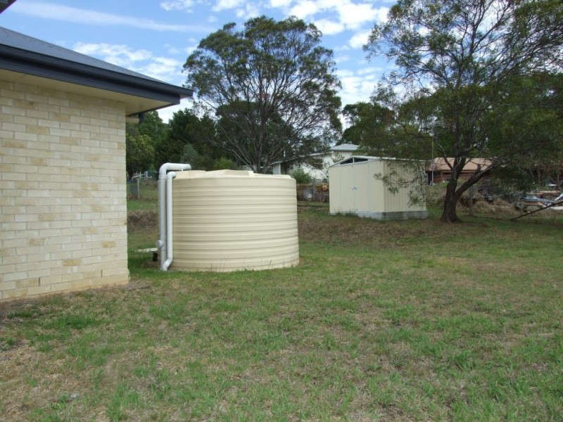 5 Alexander Close, Crows Nest QLD 4355