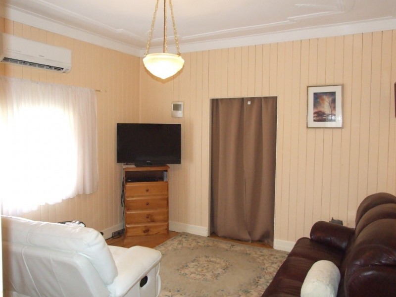 47 South Street, Crows Nest QLD 4355