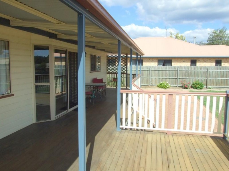 9 Lee Court, Crows Nest QLD 4355