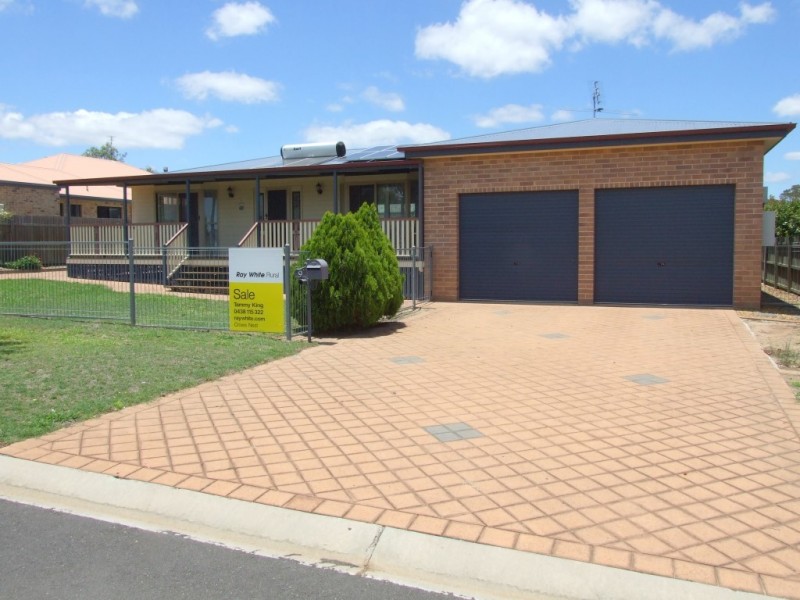 9 Lee Court, Crows Nest QLD 4355