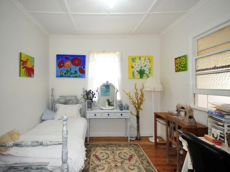 2/12a Creek Street, Crows Nest QLD 4355