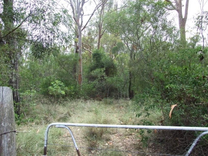 6065 New England Highway, Crows Nest QLD 4355