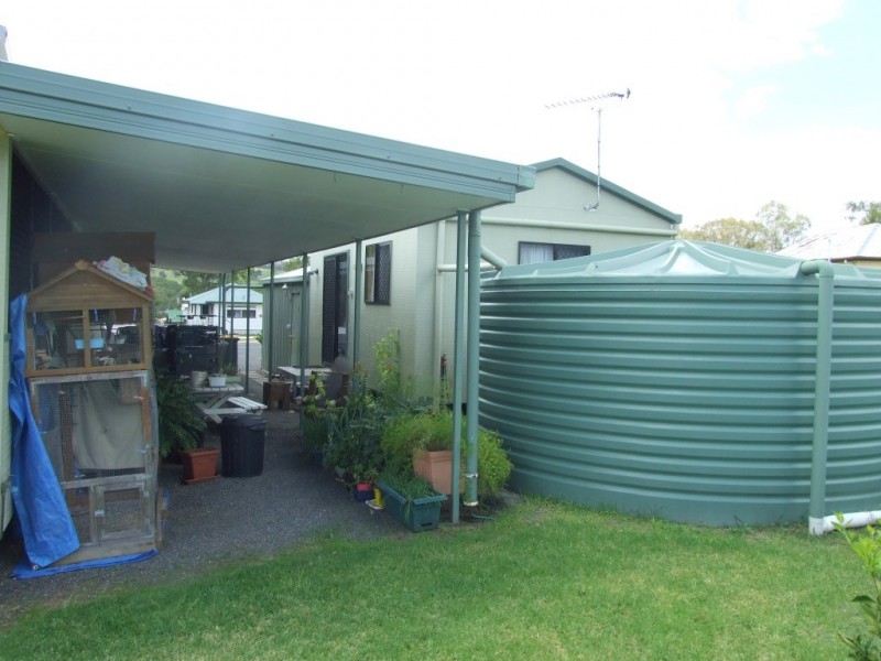 1 New England Highway, Crows Nest QLD 4355