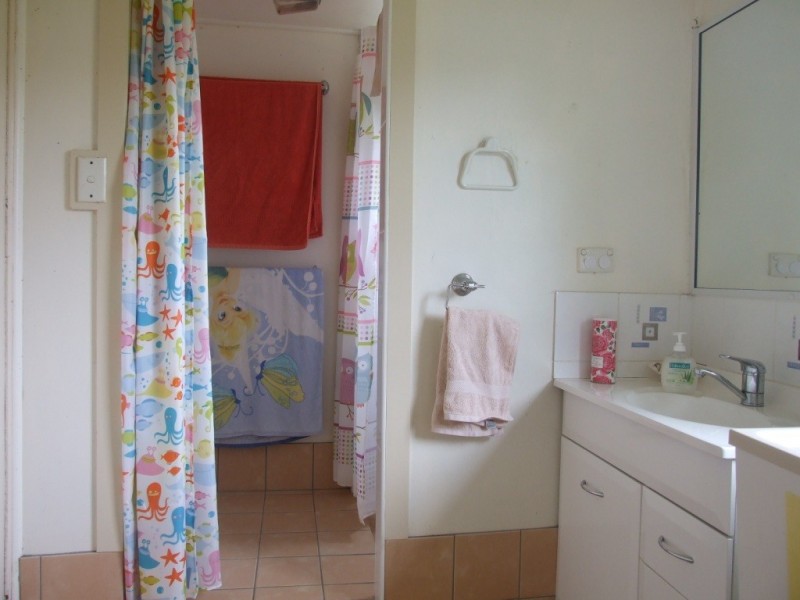 7 Gleeson Street, Crows Nest QLD 4355