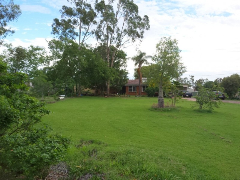 26 Cooke Street, Goombungee QLD 4354