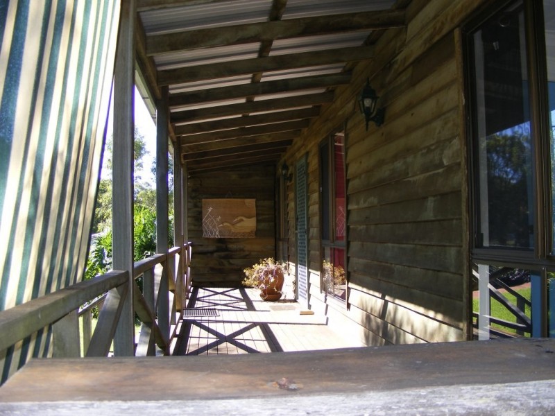 7 Railway Terrace, Crows Nest QLD 4355