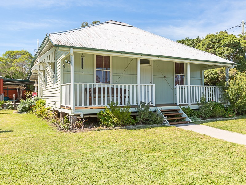 2 Toowoomba Road, Crows Nest QLD 4355