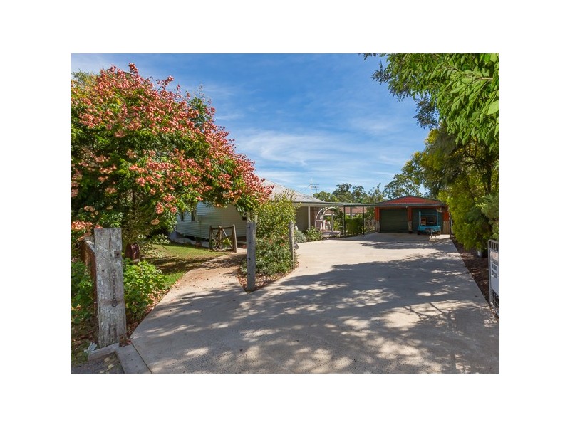 2 Toowoomba Road, Crows Nest QLD 4355