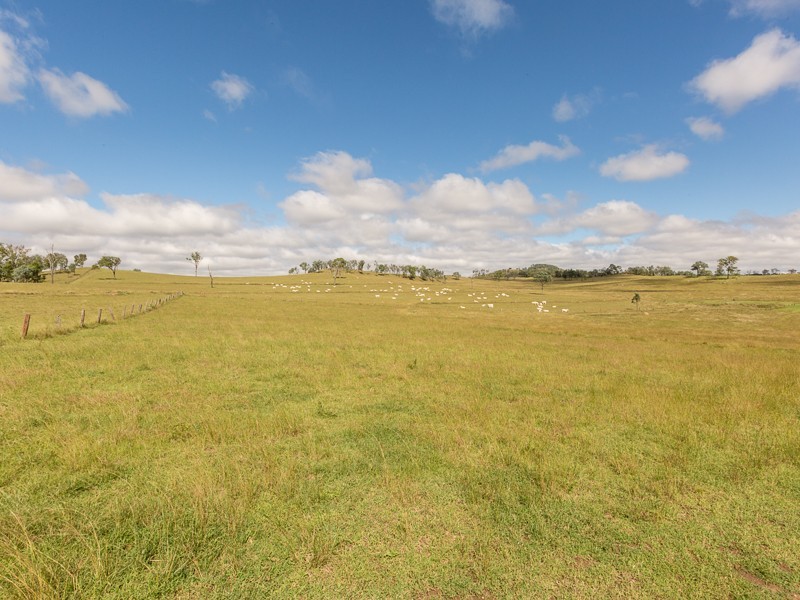 37 Maddern Road, Crows Nest QLD 4355