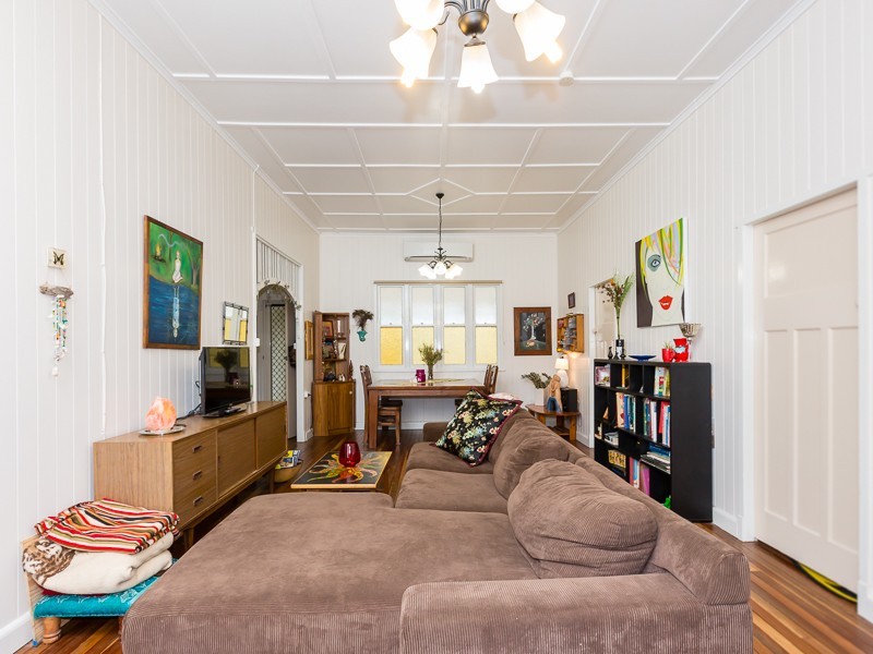 1 Park Road, Crows Nest QLD 4355