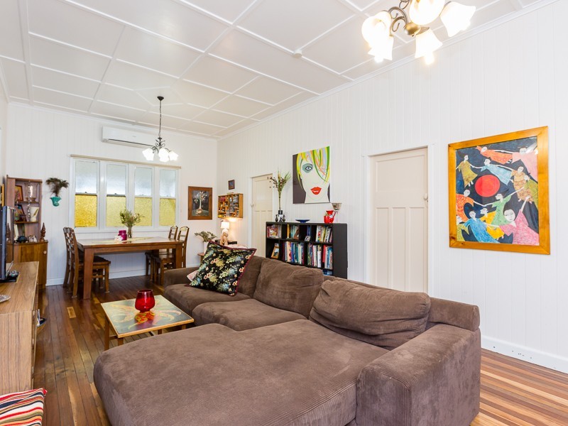 1 Park Road, Crows Nest QLD 4355