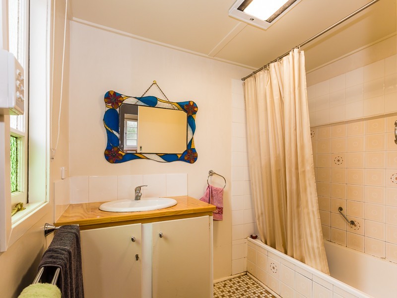 1 Park Road, Crows Nest QLD 4355