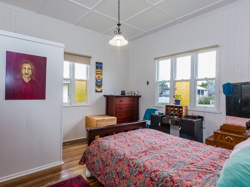 1 Park Road, Crows Nest QLD 4355