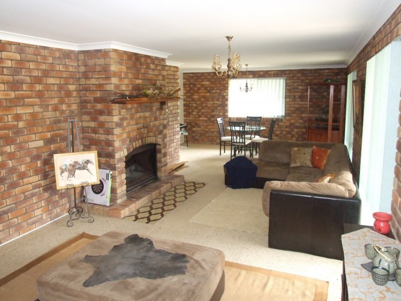 4386 New England Highway, Crows Nest QLD 4355