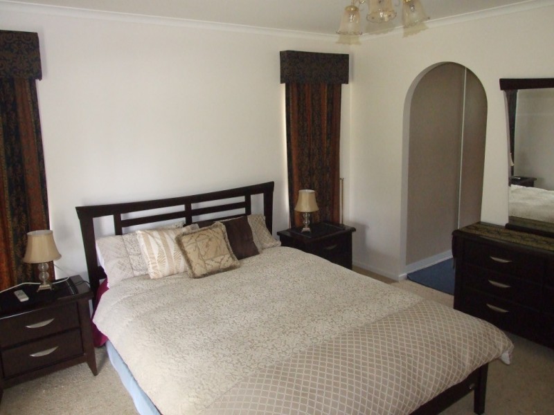 4386 New England Highway, Crows Nest QLD 4355