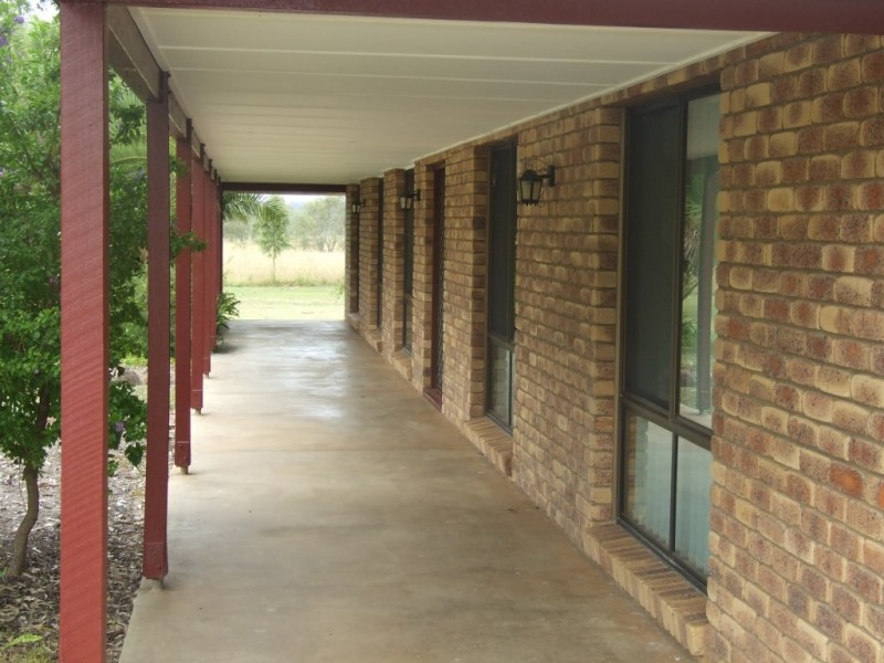 4386 New England Highway, Crows Nest QLD 4355