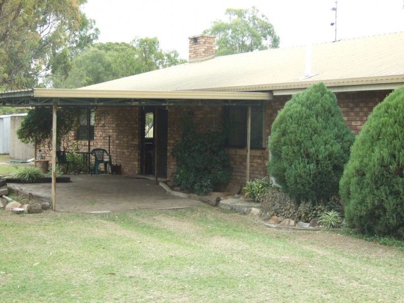 4386 New England Highway, Crows Nest QLD 4355