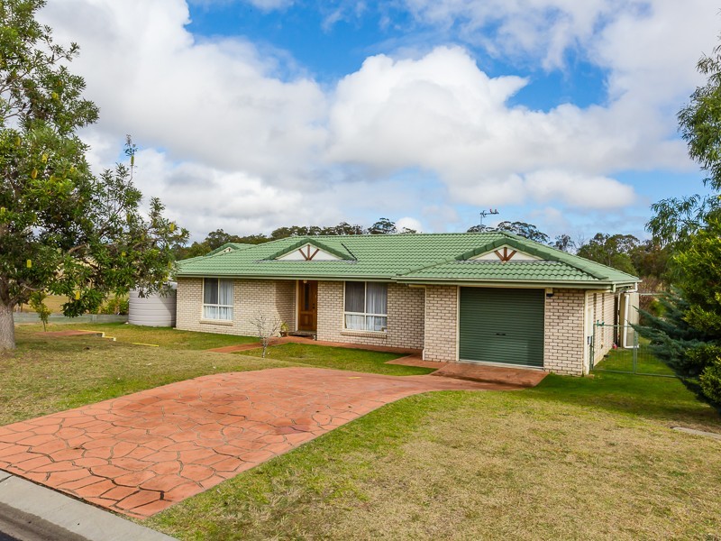 15 Parkland Drive, Crows Nest QLD 4355