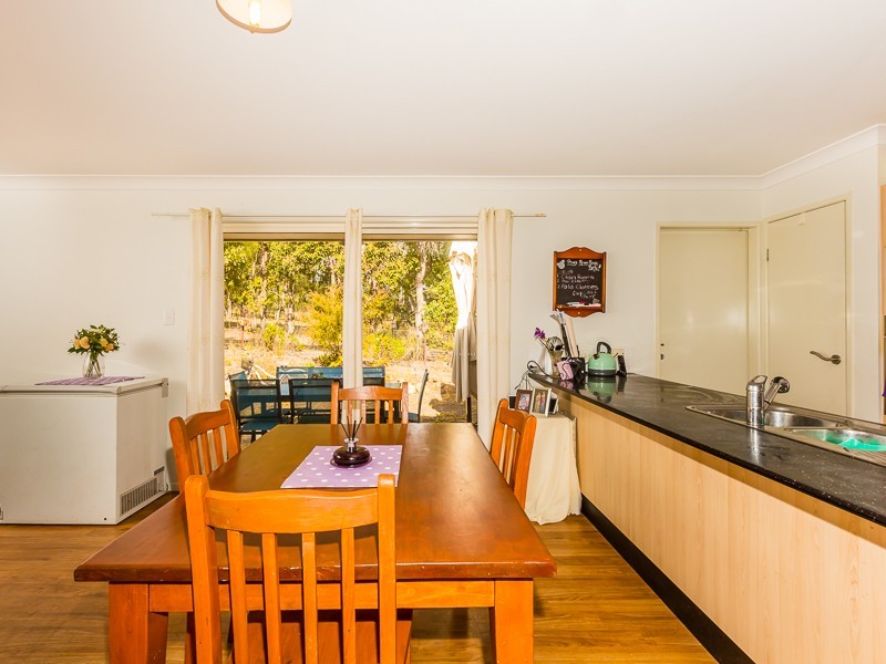 12 Perseverance Dam Road, Crows Nest QLD 4355