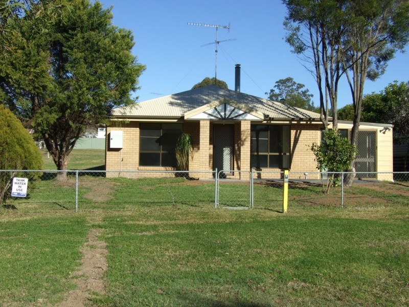 3 Gleeson Street, Crows Nest QLD 4355