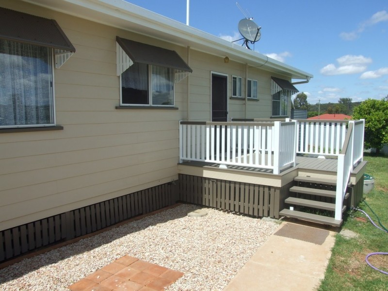 11 John Street, Goombungee QLD 4354